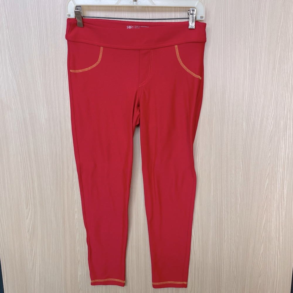 Albion Women’s Size M Cropped leggings